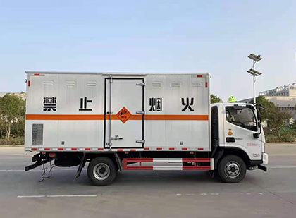 穆棱爆破器材运输车